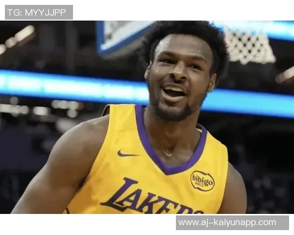 夸梅直言布朗尼球衣销量全赖其父亲影响力引发热议